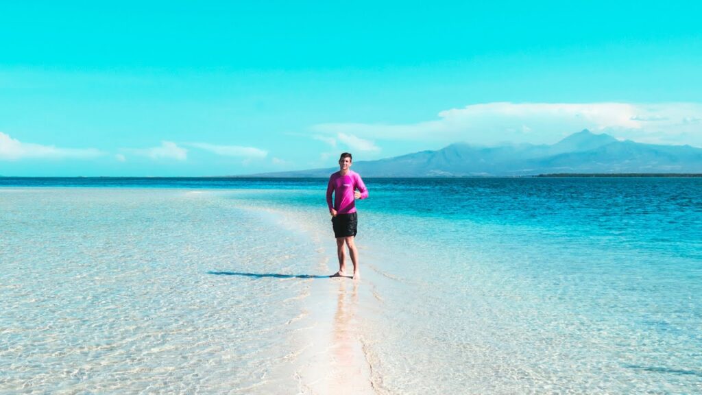 THE MALDIVES OF THE PHILIPPINES (YOU NEED TO WATCH THIS!)